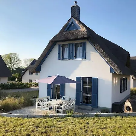 Reetdachhaus Seasons Mit Kamin & Sauna Feriehus Groß Schwansee